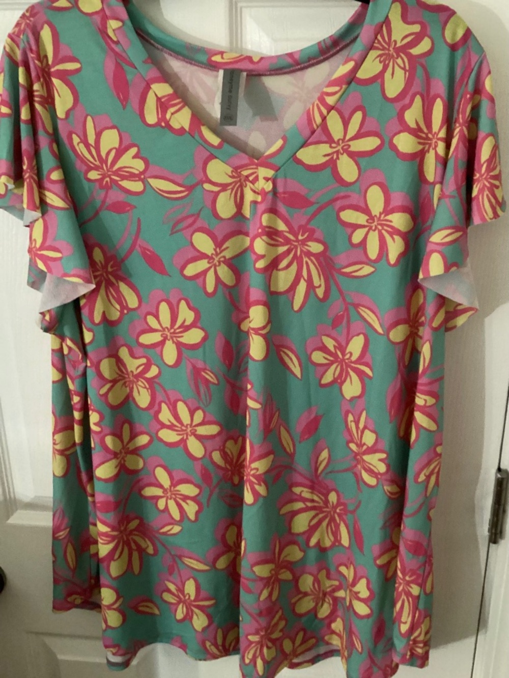 HoneyMe Curvy Women's Colorful Top, sz XXXL